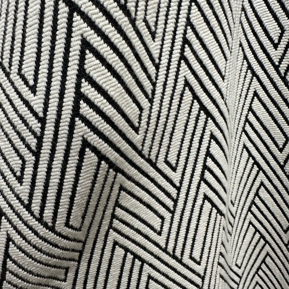 Banana Republic Sz 6 Women’s Black and White Geometric Dress Fit and Flare - Picture 2 of 7